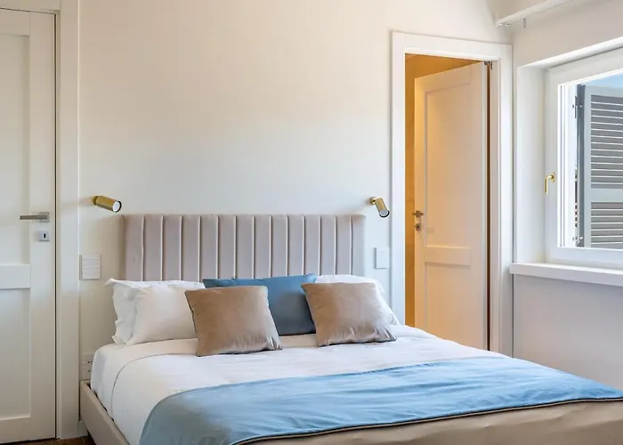 Residenza Scavolino - Fontana Di Trevi Tatil Evi *
